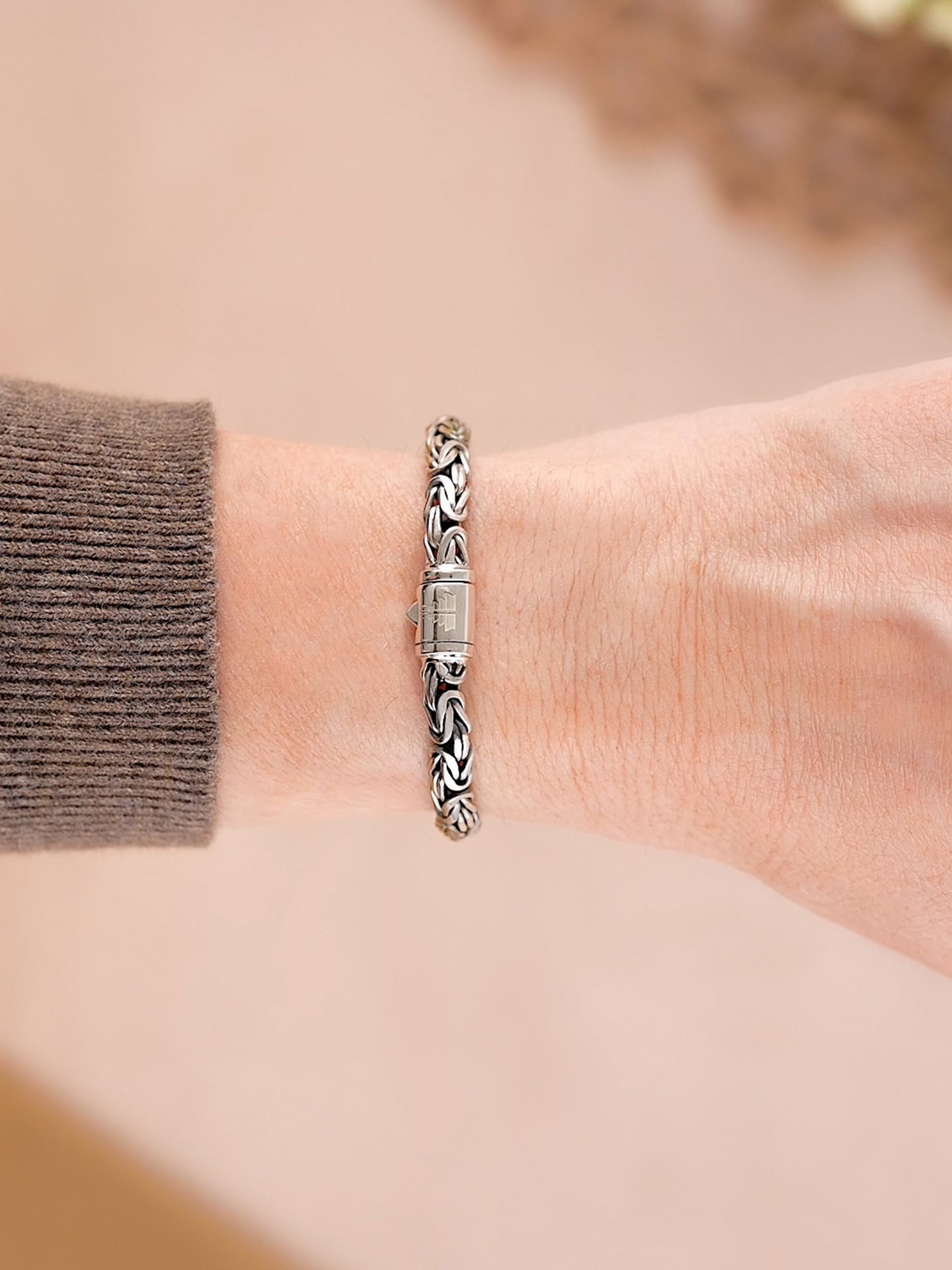 Borobudur Chain Bracelet 6mm Oval