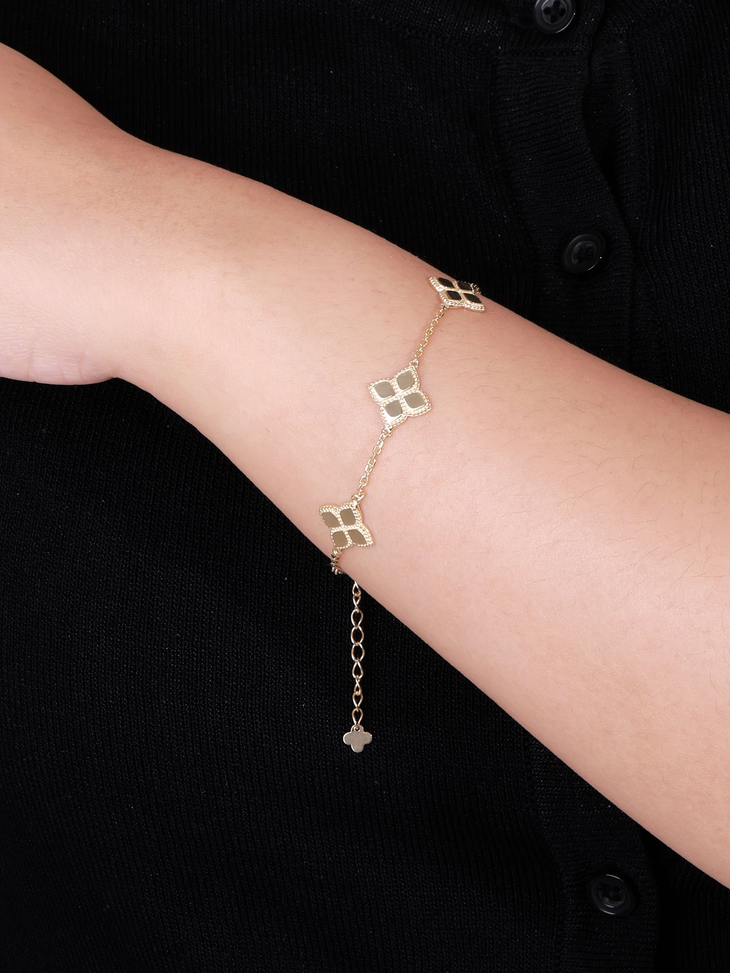 DEVATA Gold Clover Chain Bracelet