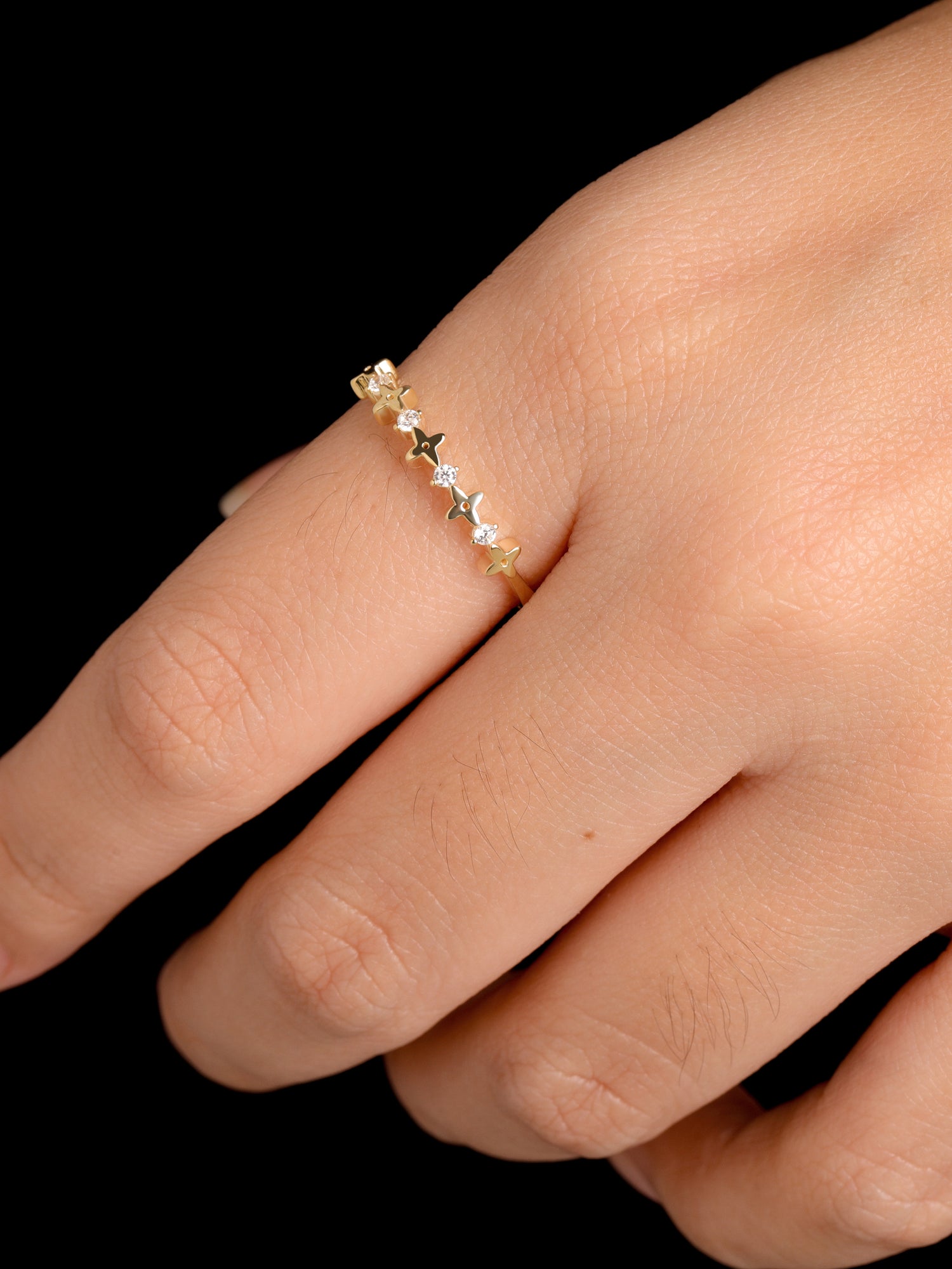 Clover Ring