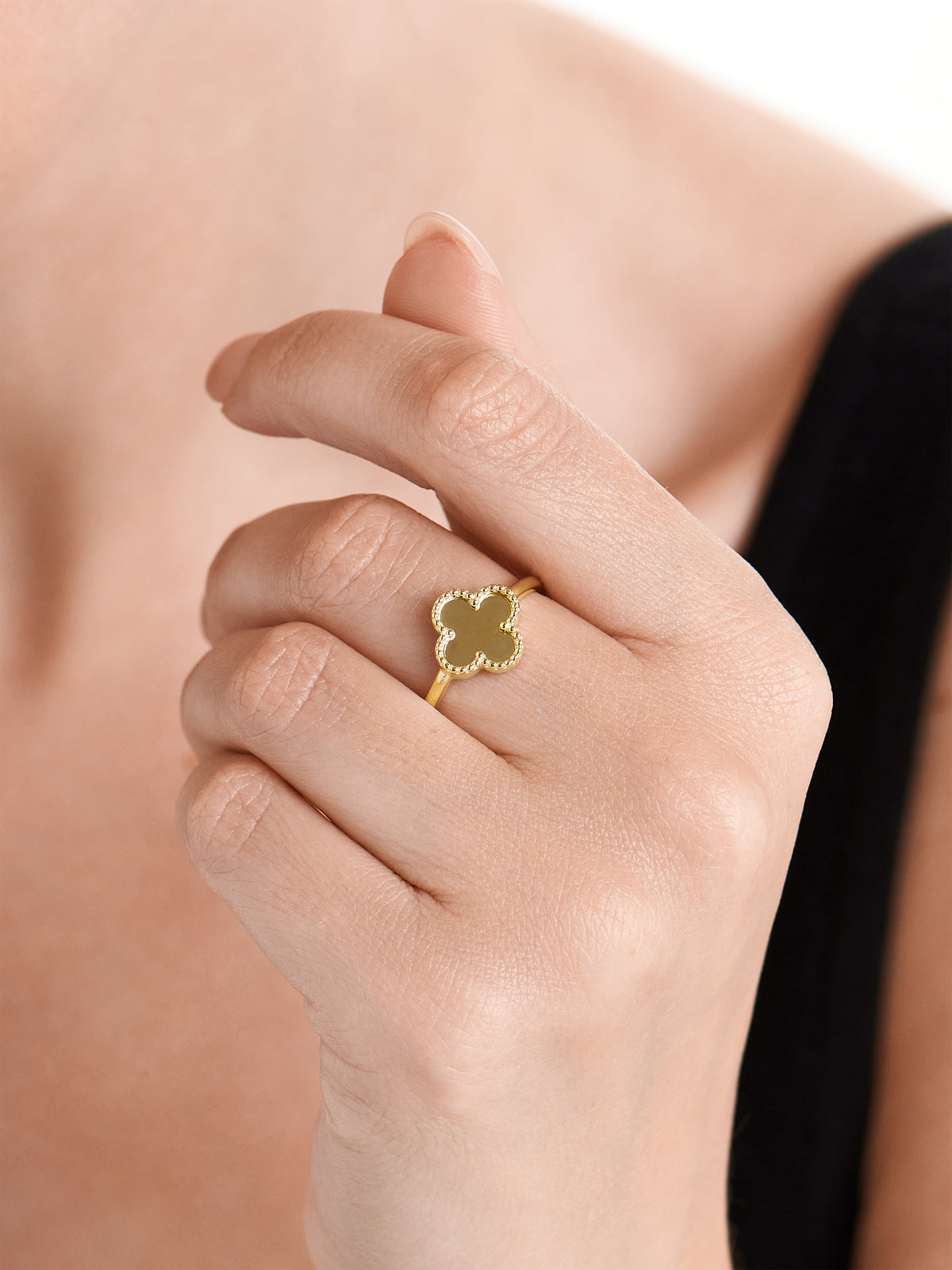 Clover Ring