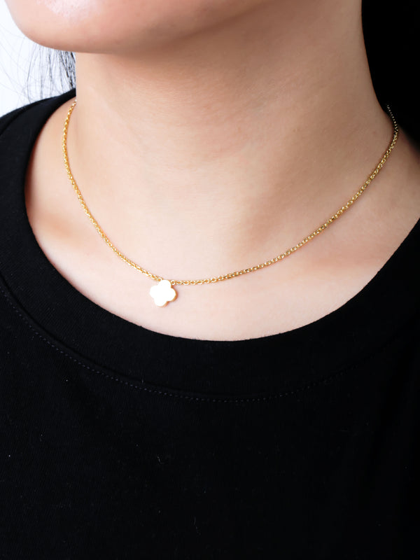 DEVATA 14K Gold Clover Chain Necklace