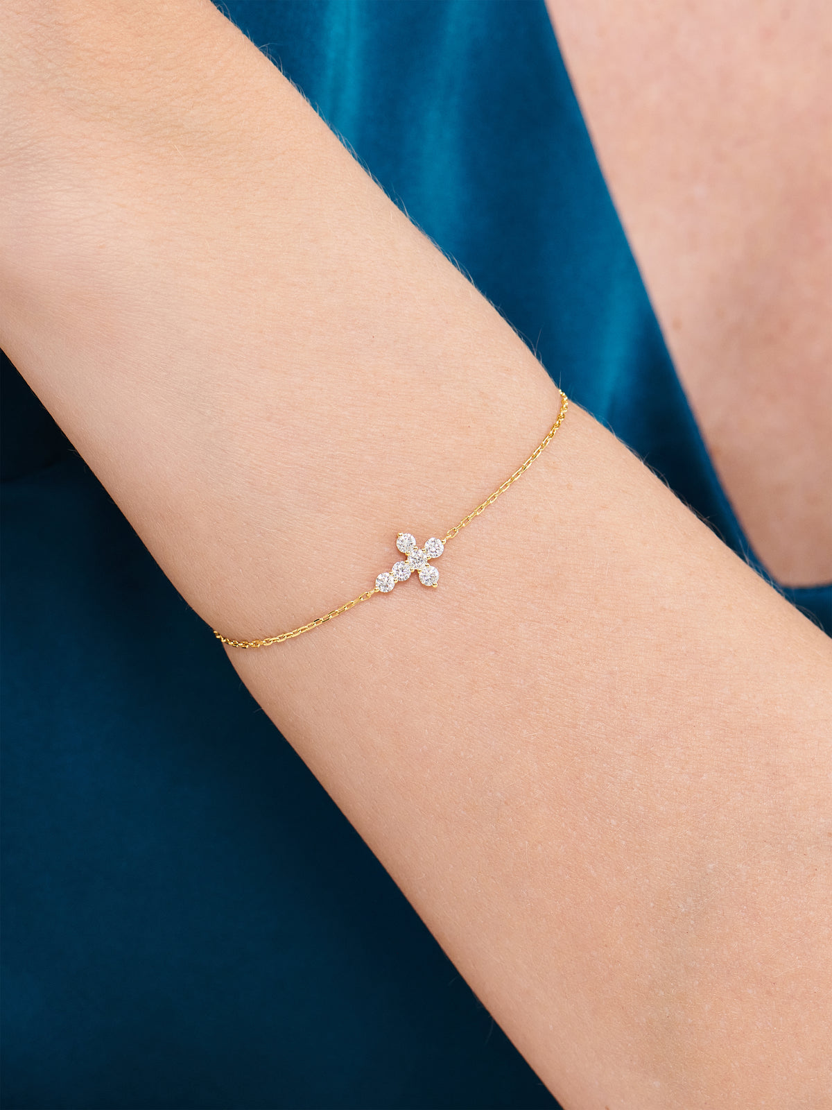 Cross Lab Grown Diamond Chain Bracelet in 14K Gold