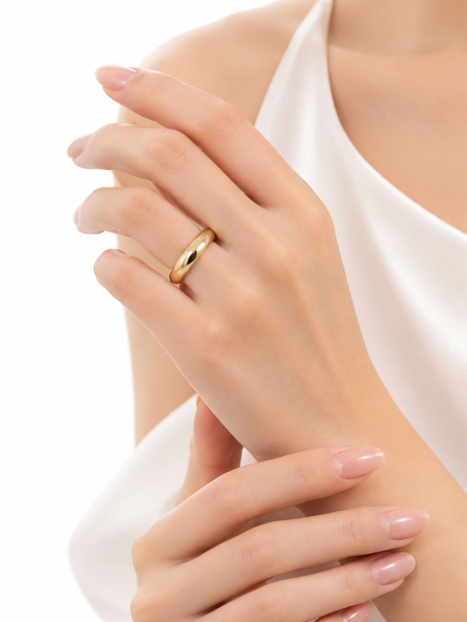 14K Gold classic dome band ring 
