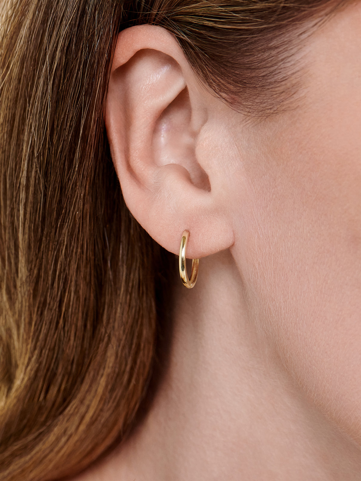 hoop earrings in 14k gold