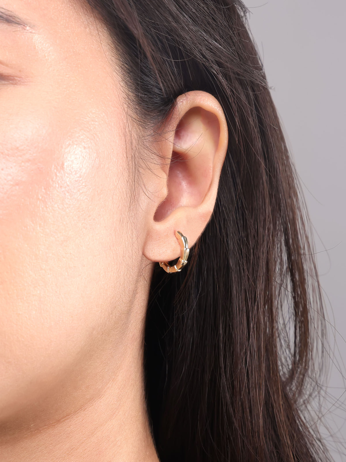 DEVATA Signature Hoop Earrings 14K Gold