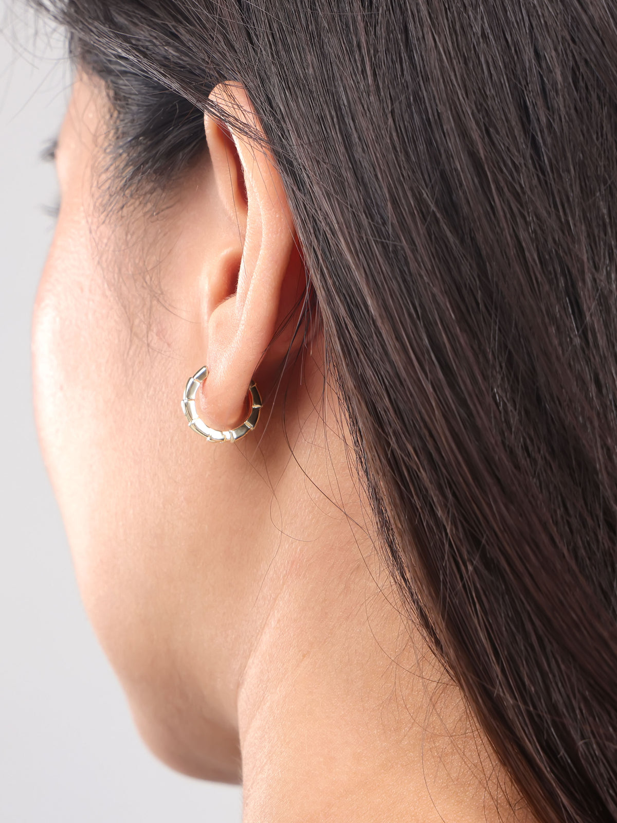 DEVATA Signature Hoop Earrings 14K Gold