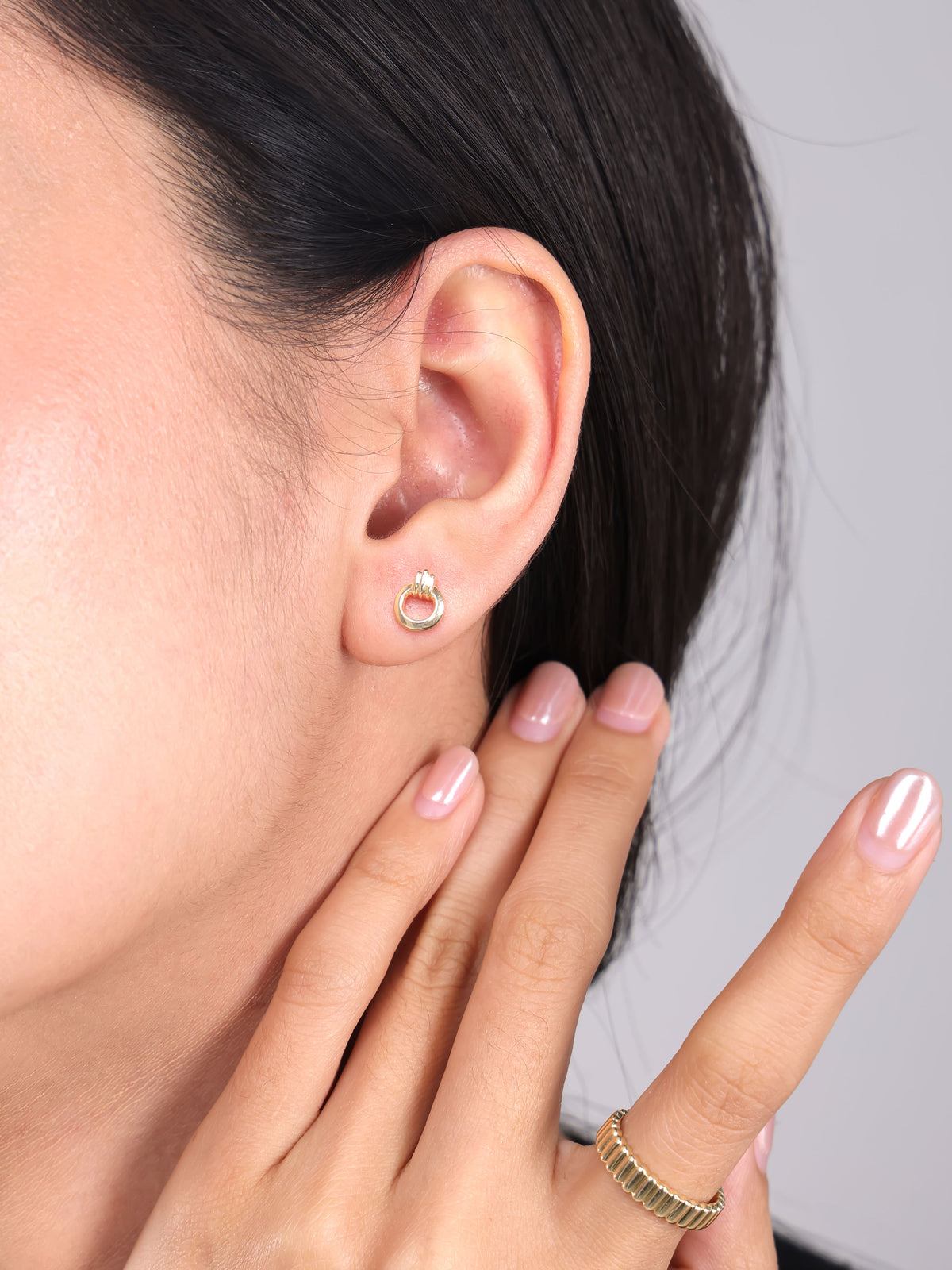 DEVATA 14K Gold Dainty Circle Stud Earrings