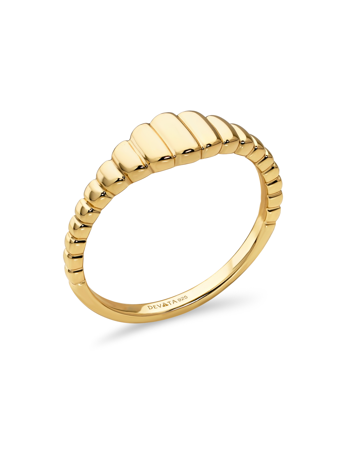 DEVATA Ribbed Ring in Gold Plated Sterling Silver