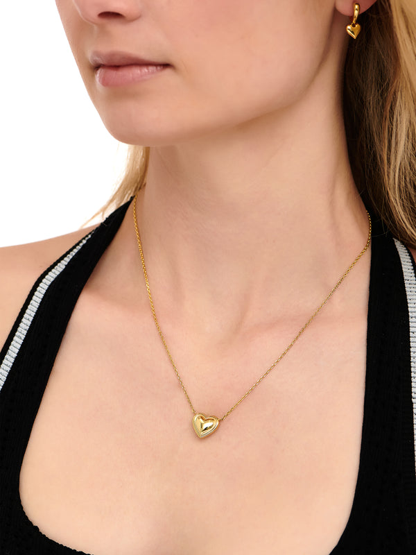 Contour-lined Heart Necklace
