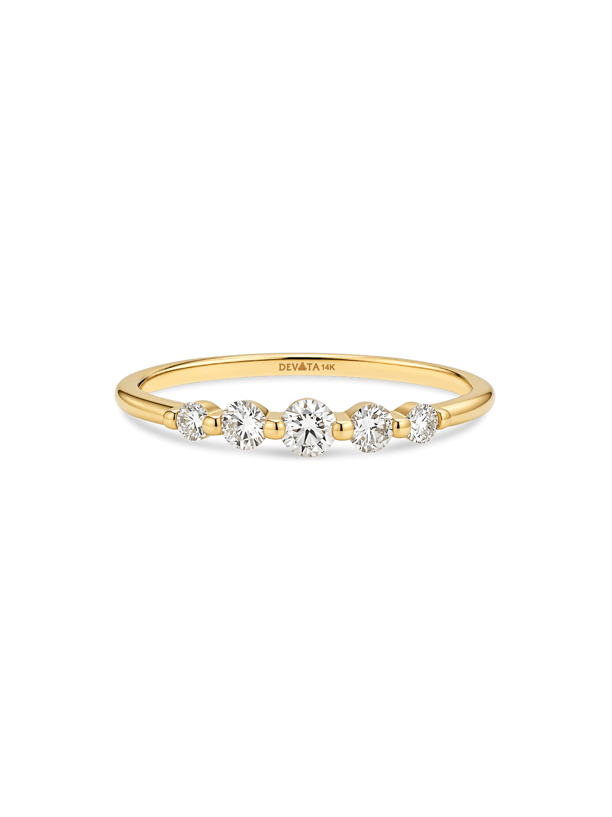 Round Graduated Lab Grown Diamond Ring